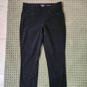 Levi Strauss Signature Gold Totally Shaping Ultimate Pull-on Skinny Jean, 28x30